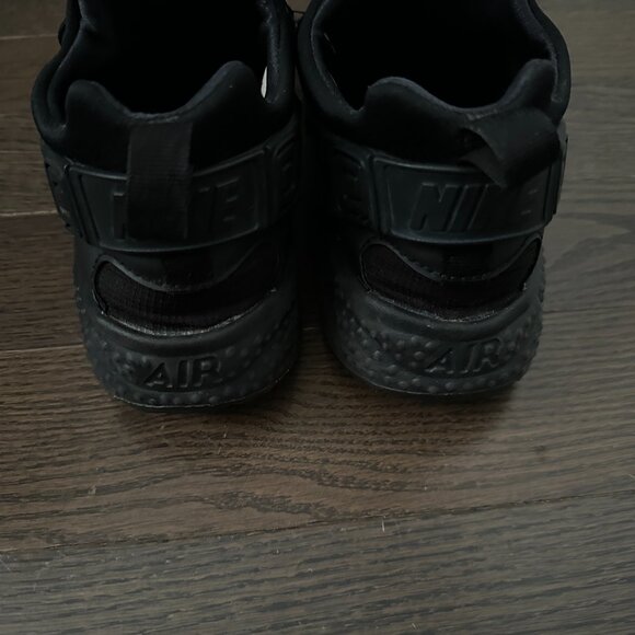 Nike Air Huarache Utility Triple Black - Size 9 - Picture 4 of 6